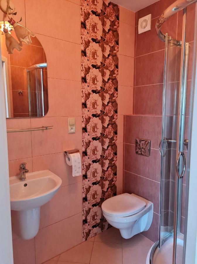 Koga Pokoje Goscinne Leba Exterior foto
